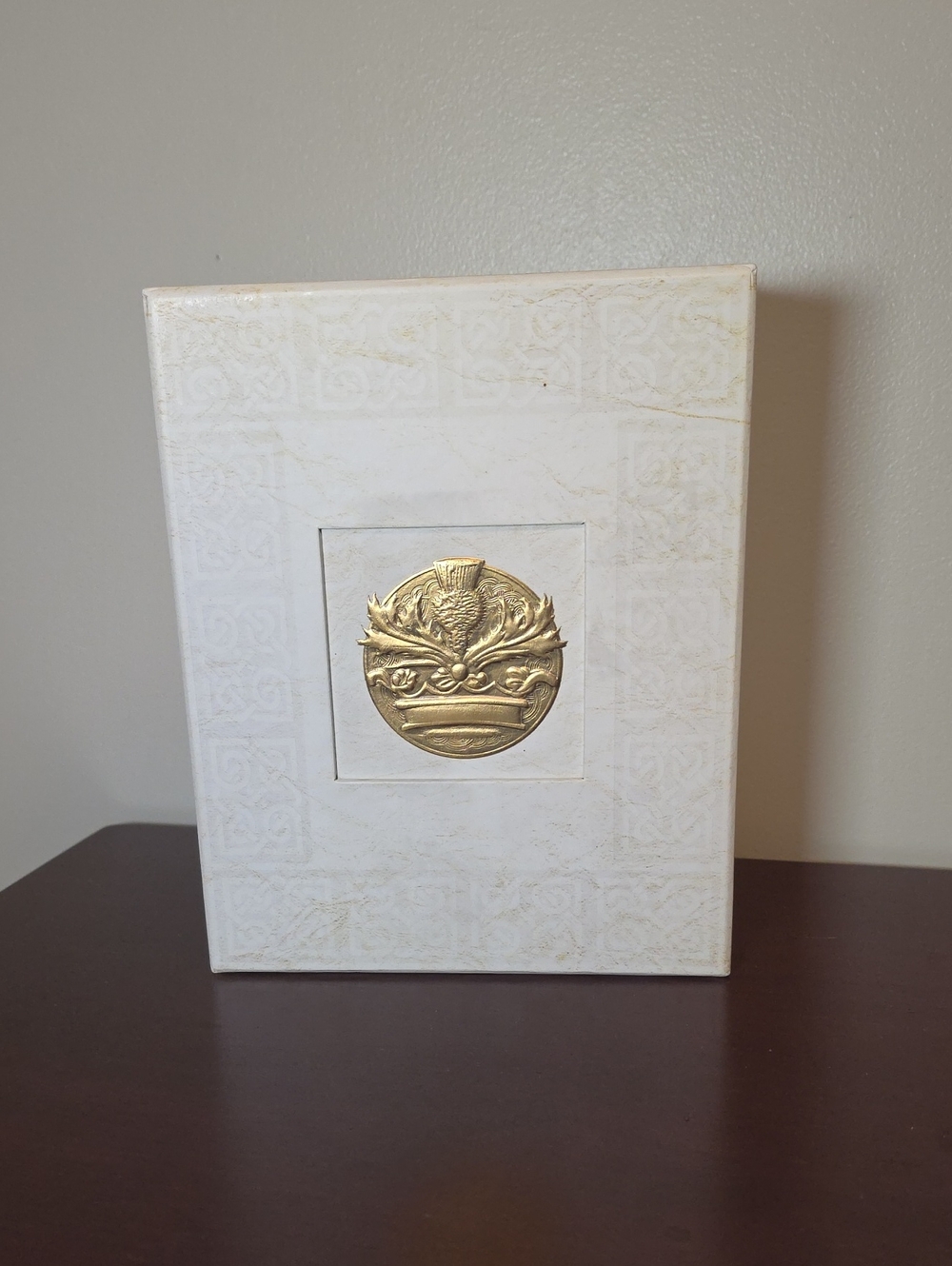 Outlander: Season One - The Ultimate Collection Limited Edition Box Set